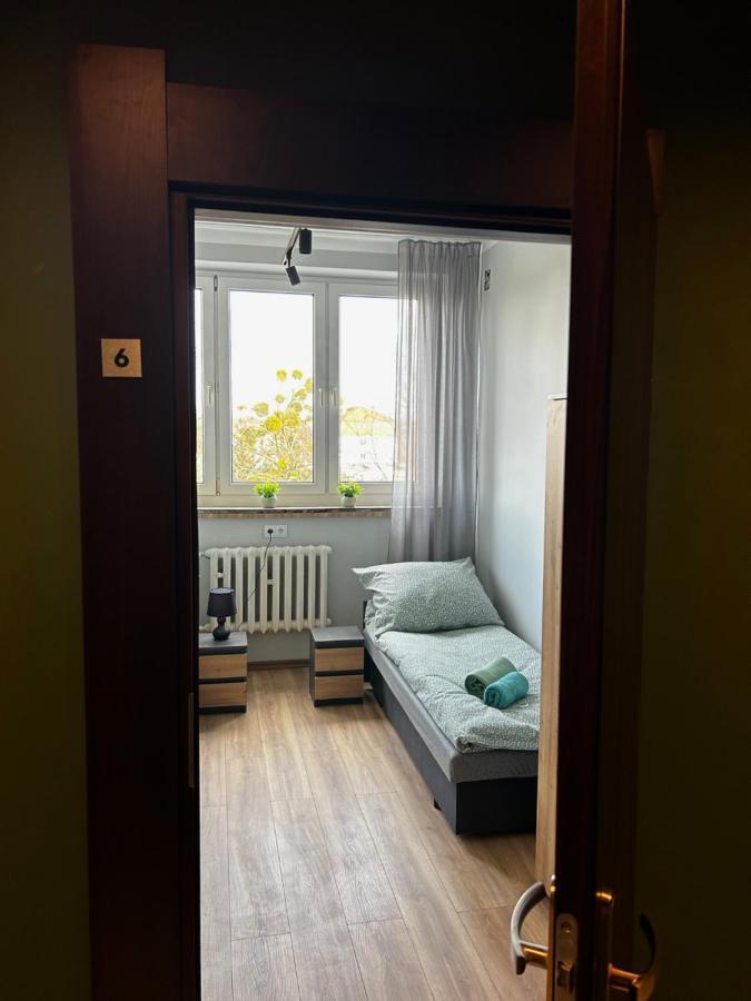 Hostel Czarna Perla Wrocław Zewnętrze zdjęcie