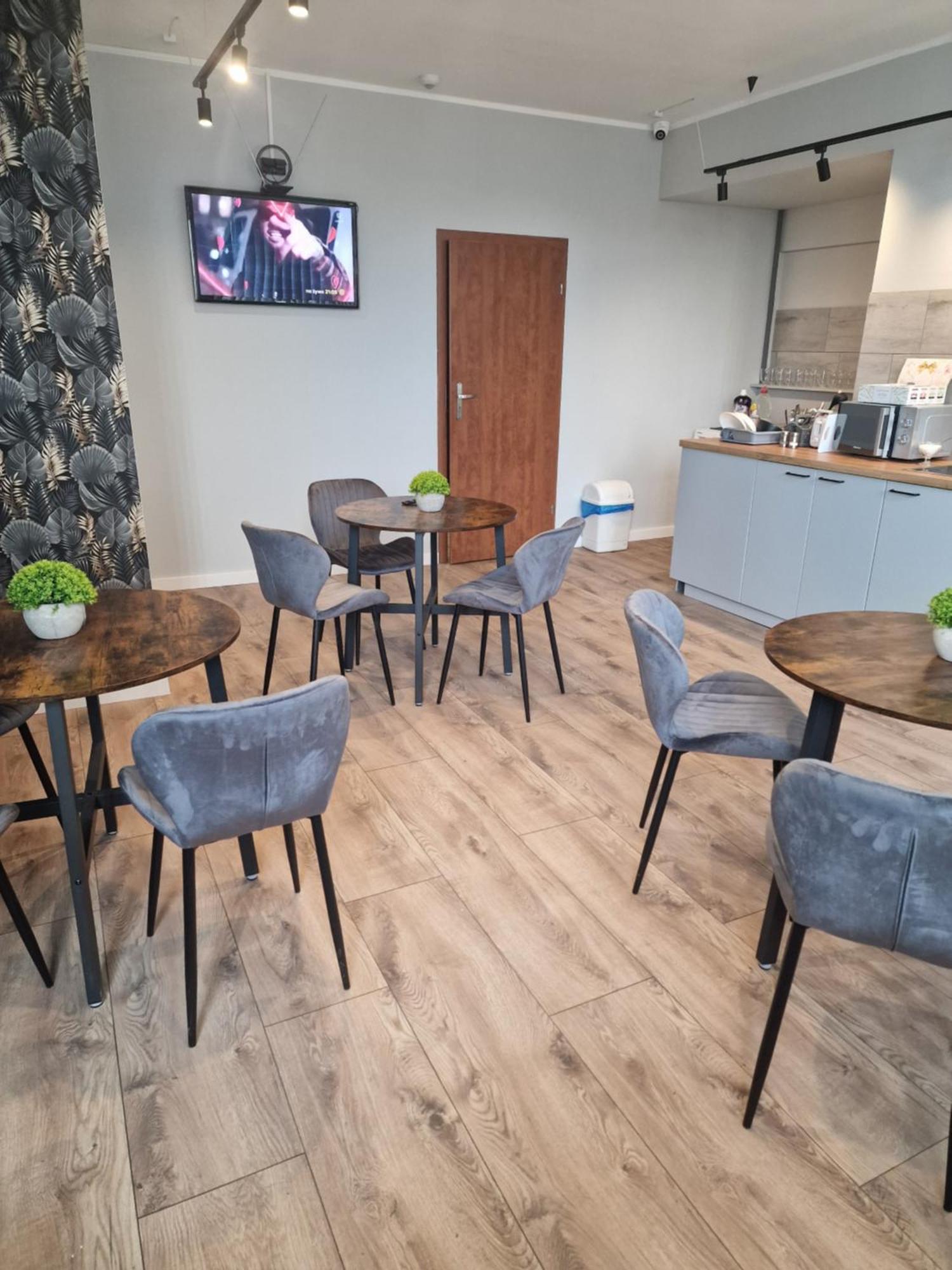 Hostel Czarna Perla Wrocław Zewnętrze zdjęcie